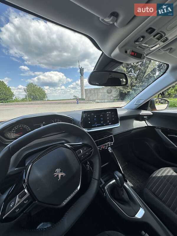 Позашляховик / Кросовер Peugeot 2008 2022 в Сумах