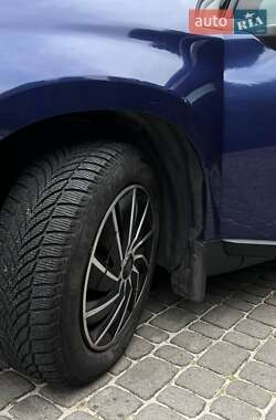 Внедорожник / Кроссовер Peugeot 2008 2015 в 