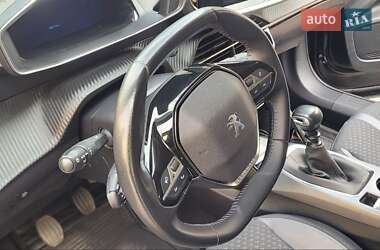 Внедорожник / Кроссовер Peugeot 2008 2020 в Днепре