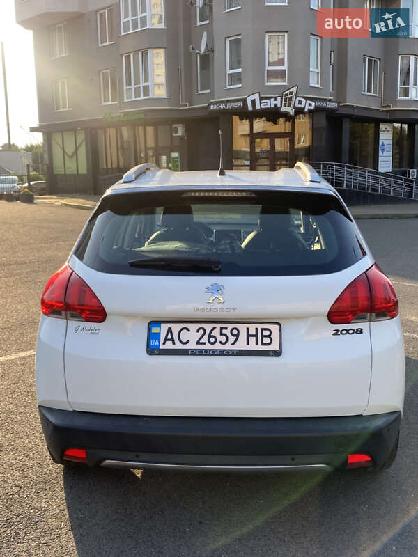 Позашляховик / Кросовер Peugeot 2008 2014 в Луцьку фото 2 Позашляховик / Кросовер Peugeot 2008 2014 в Луцьку