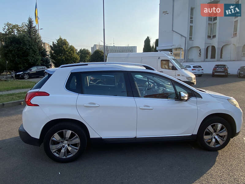 Позашляховик / Кросовер Peugeot 2008 2014 в Луцьку фото 6 Позашляховик / Кросовер Peugeot 2008 2014 в Луцьку
