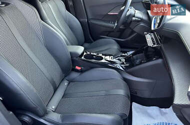 Внедорожник / Кроссовер Peugeot 2008 2021 в 