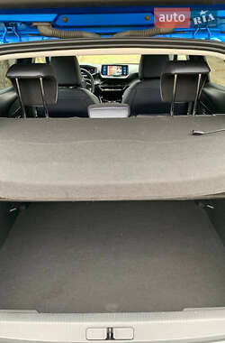 Внедорожник / Кроссовер Peugeot 2008 2020 в 