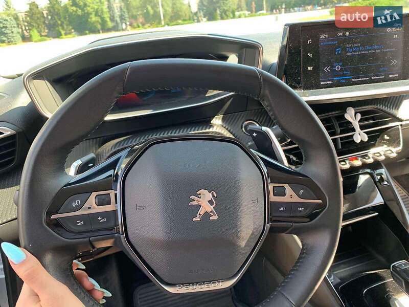 Внедорожник / Кроссовер Peugeot 2008 2021 в Кременчуге