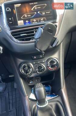 Внедорожник / Кроссовер Peugeot 2008 2013 в 