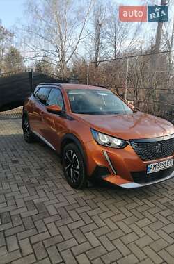 Внедорожник / Кроссовер Peugeot 2008 2020 в 