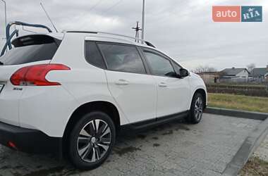 Позашляховик / Кросовер Peugeot 2008 2014 в Львові