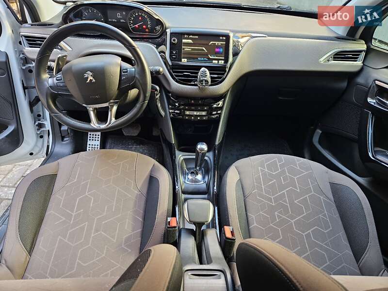 Позашляховик / Кросовер Peugeot 2008 2014 в Коломиї