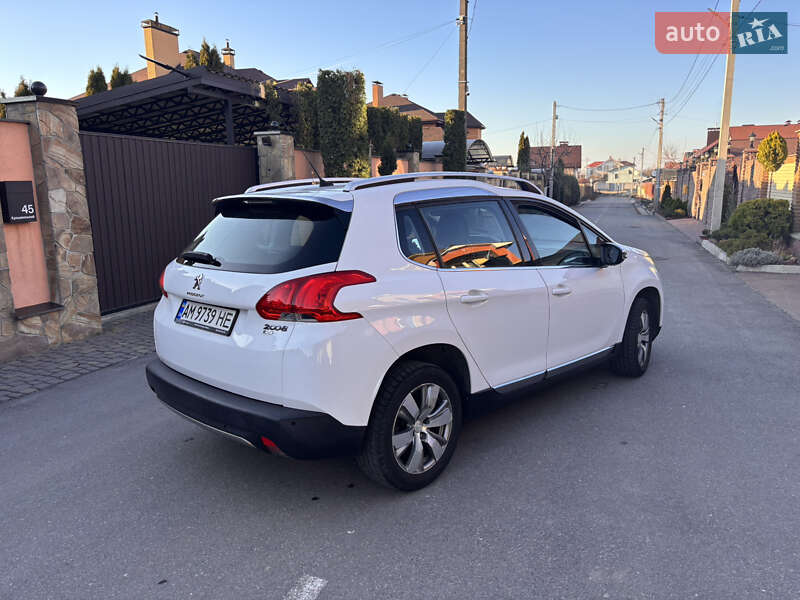 Позашляховик / Кросовер Peugeot 2008 2015 в Житомирі