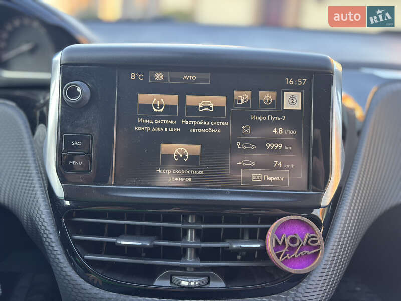 Позашляховик / Кросовер Peugeot 2008 2015 в Житомирі