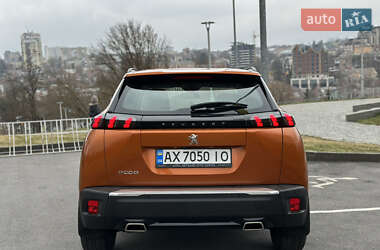 Внедорожник / Кроссовер Peugeot 2008 2019 в 