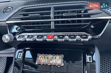 Внедорожник / Кроссовер Peugeot 2008 2020 в 