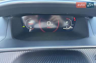 Внедорожник / Кроссовер Peugeot 2008 2020 в 