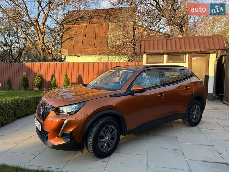 Внедорожник / Кроссовер Peugeot 2008 2021 в Киеве