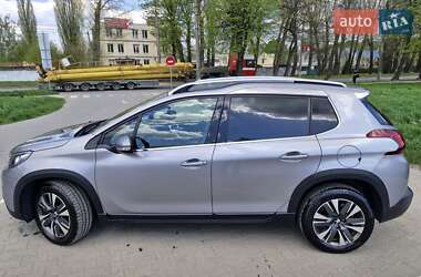 Позашляховик / Кросовер Peugeot 2008 2018 в 