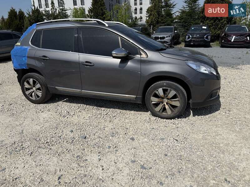 Позашляховик / Кросовер Peugeot 2008 2015 в Львові