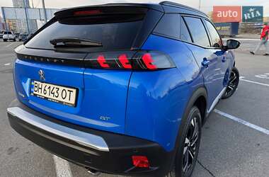 Внедорожник / Кроссовер Peugeot 2008 2021 в 