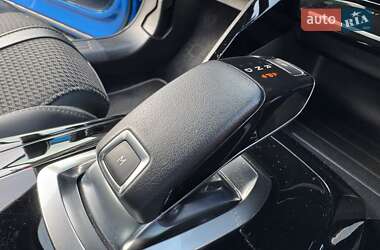 Внедорожник / Кроссовер Peugeot 2008 2021 в 