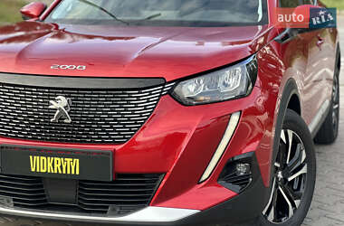 Позашляховик / Кросовер Peugeot 2008 2020 в 