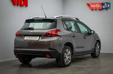 Позашляховик / Кросовер Peugeot 2008 2017 в 