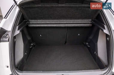 Внедорожник / Кроссовер Peugeot 2008 2020 в 