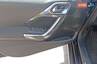 Внедорожник / Кроссовер Peugeot 2008 2013 в 