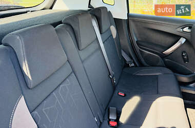 Внедорожник / Кроссовер Peugeot 2008 2013 в 