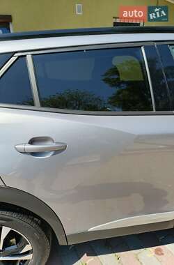 Внедорожник / Кроссовер Peugeot 2008 2020 в 
