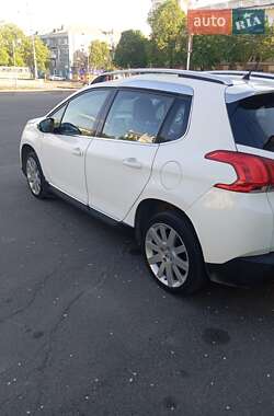 Внедорожник / Кроссовер Peugeot 2008 2014 в 