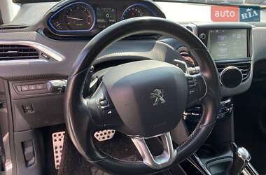Внедорожник / Кроссовер Peugeot 2008 2015 в 