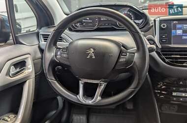 Внедорожник / Кроссовер Peugeot 2008 2016 в 