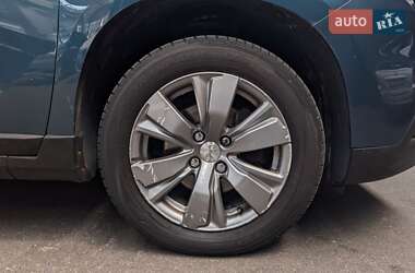 Внедорожник / Кроссовер Peugeot 2008 2016 в 