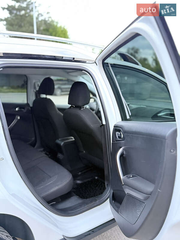 Внедорожник / Кроссовер Peugeot 2008 2014 в Рава-Русской