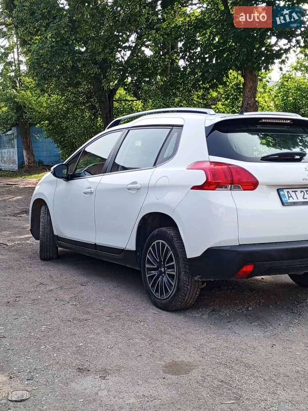 Позашляховик / Кросовер Peugeot 2008 2015 в Івано-Франківську
