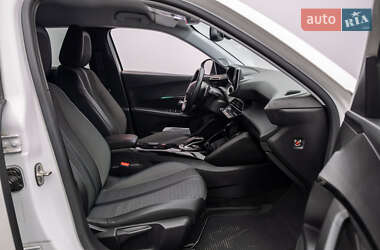 Внедорожник / Кроссовер Peugeot 2008 2021 в 
