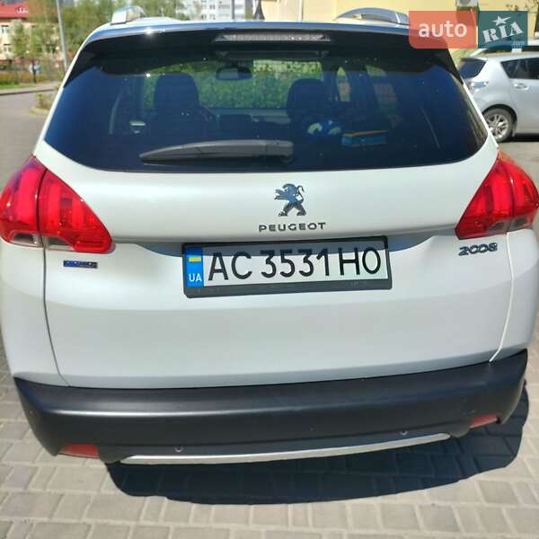 Позашляховик / Кросовер Peugeot 2008 2016 в Луцьку фото 3 Позашляховик / Кросовер Peugeot 2008 2016 в Луцьку