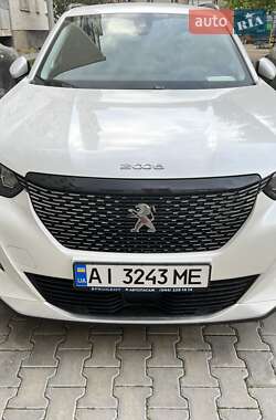 Позашляховик / Кросовер Peugeot 2008 2020 в Луцьку