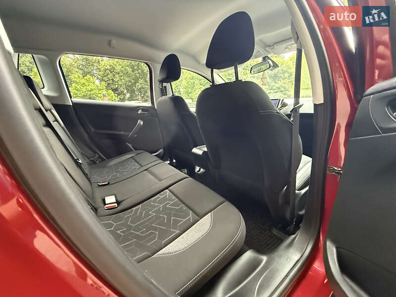 Позашляховик / Кросовер Peugeot 2008 2017 в Ніжині