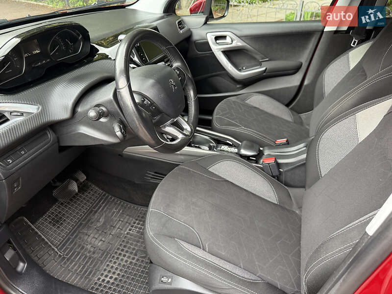 Позашляховик / Кросовер Peugeot 2008 2017 в Ніжині