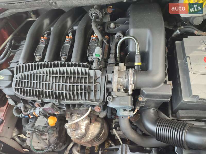 Внедорожник / Кроссовер Peugeot 2008 2014 в Ирпене фото 24 Внедорожник / Кроссовер Peugeot 2008 2014 в Ирпене