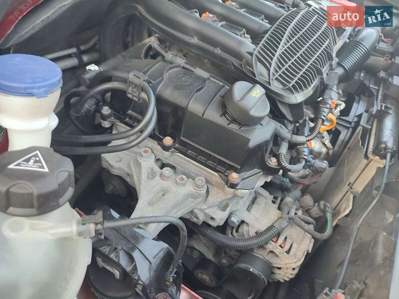 Внедорожник / Кроссовер Peugeot 2008 2014 в Ирпене фото 28 Внедорожник / Кроссовер Peugeot 2008 2014 в Ирпене