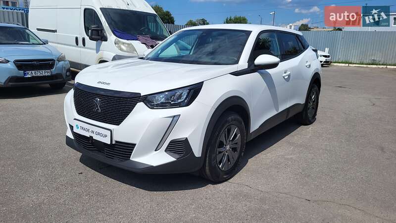 Внедорожник / Кроссовер Peugeot 2008 2021 в 