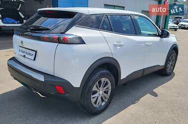 Внедорожник / Кроссовер Peugeot 2008 2021 в 