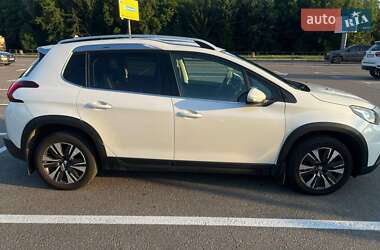 Внедорожник / Кроссовер Peugeot 2008 2017 в Хмельницком