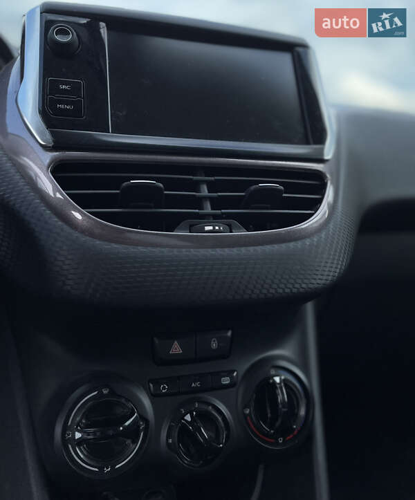 Позашляховик / Кросовер Peugeot 2008 2014 в Львові