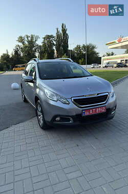 Позашляховик / Кросовер Peugeot 2008 2015 в Житомирі