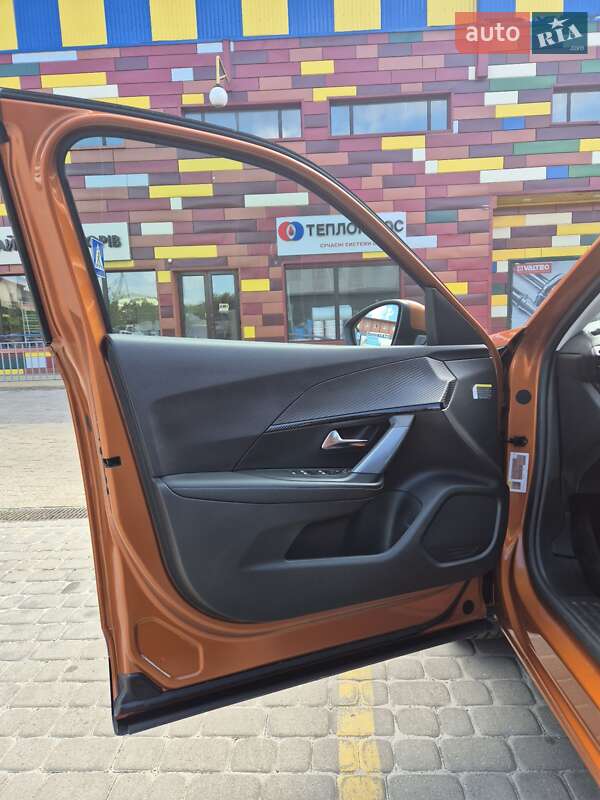 Позашляховик / Кросовер Peugeot 2008 2019 в Львові