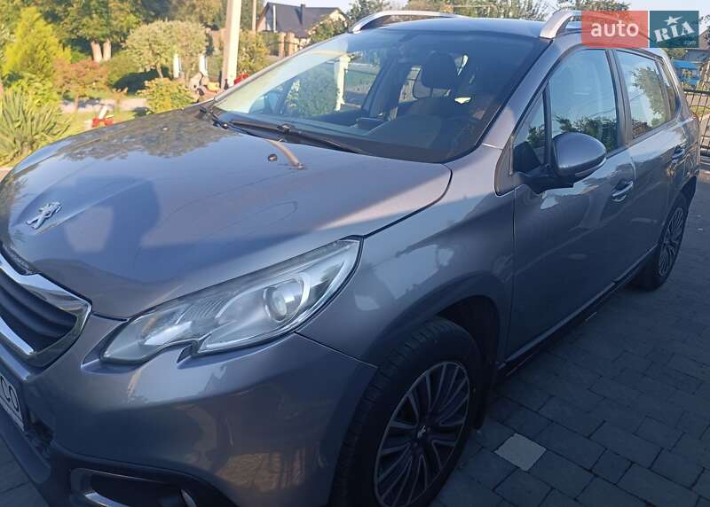 Позашляховик / Кросовер Peugeot 2008 2014 в Львові фото 3 Позашляховик / Кросовер Peugeot 2008 2014 в Львові