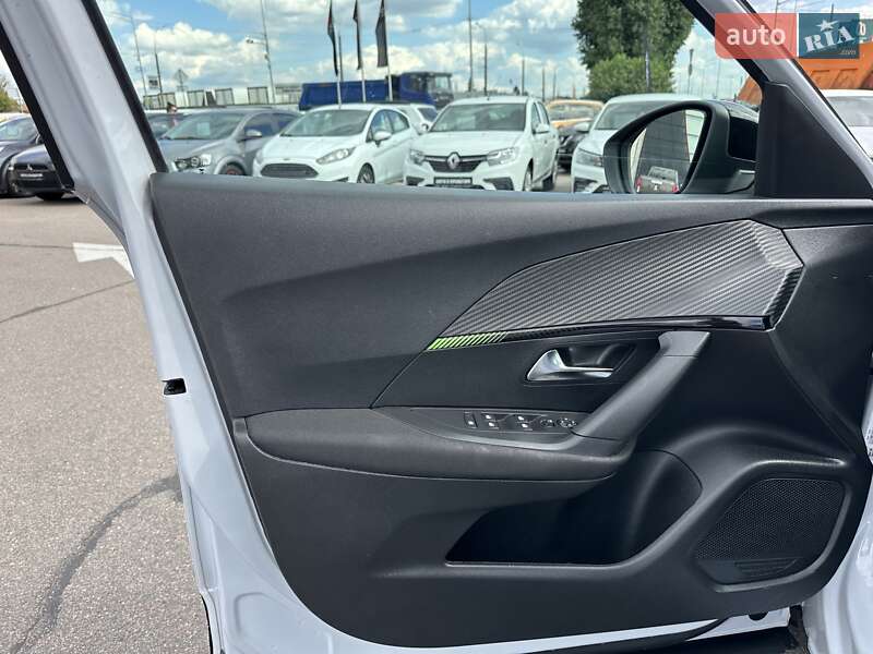 Внедорожник / Кроссовер Peugeot 2008 2023 в Киеве фото 13 Внедорожник / Кроссовер Peugeot 2008 2023 в Киеве