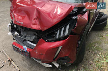 Внедорожник / Кроссовер Peugeot 2008 2021 в 